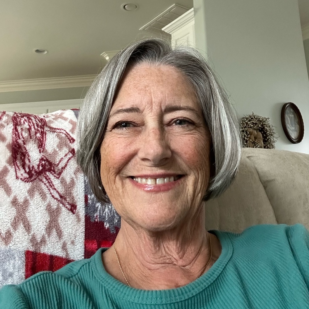 Meet your Posher, Lynn